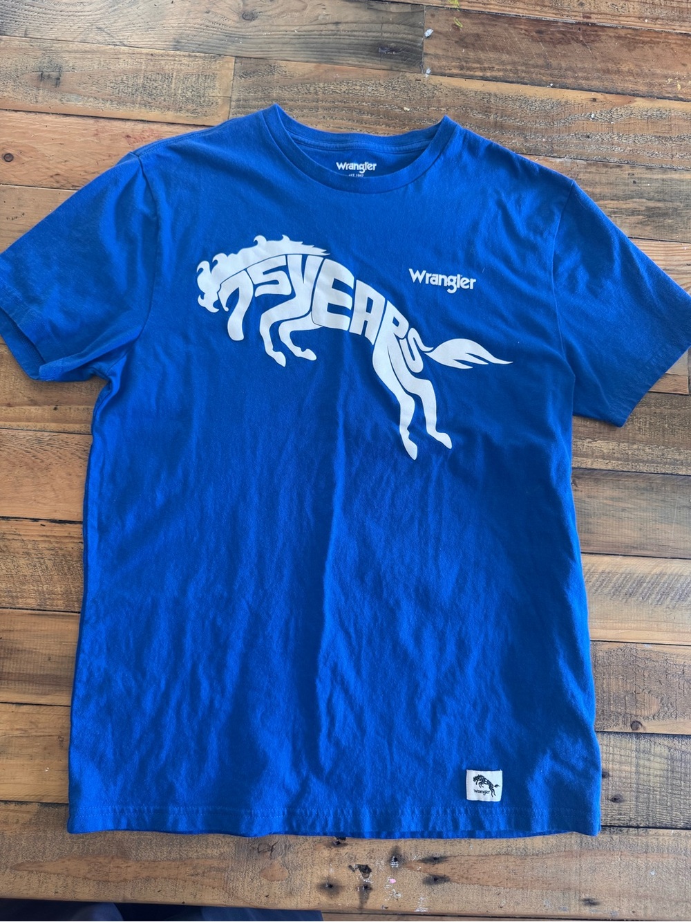 Wrangler Men’s Royal Blue Tee with White Horse Graphic